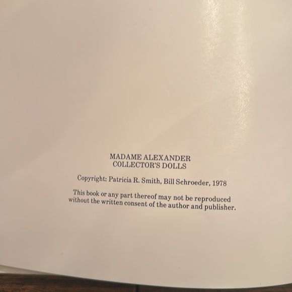 Madame Alexander Collector’s Dolls Book 1978 - Picture 2 of 7